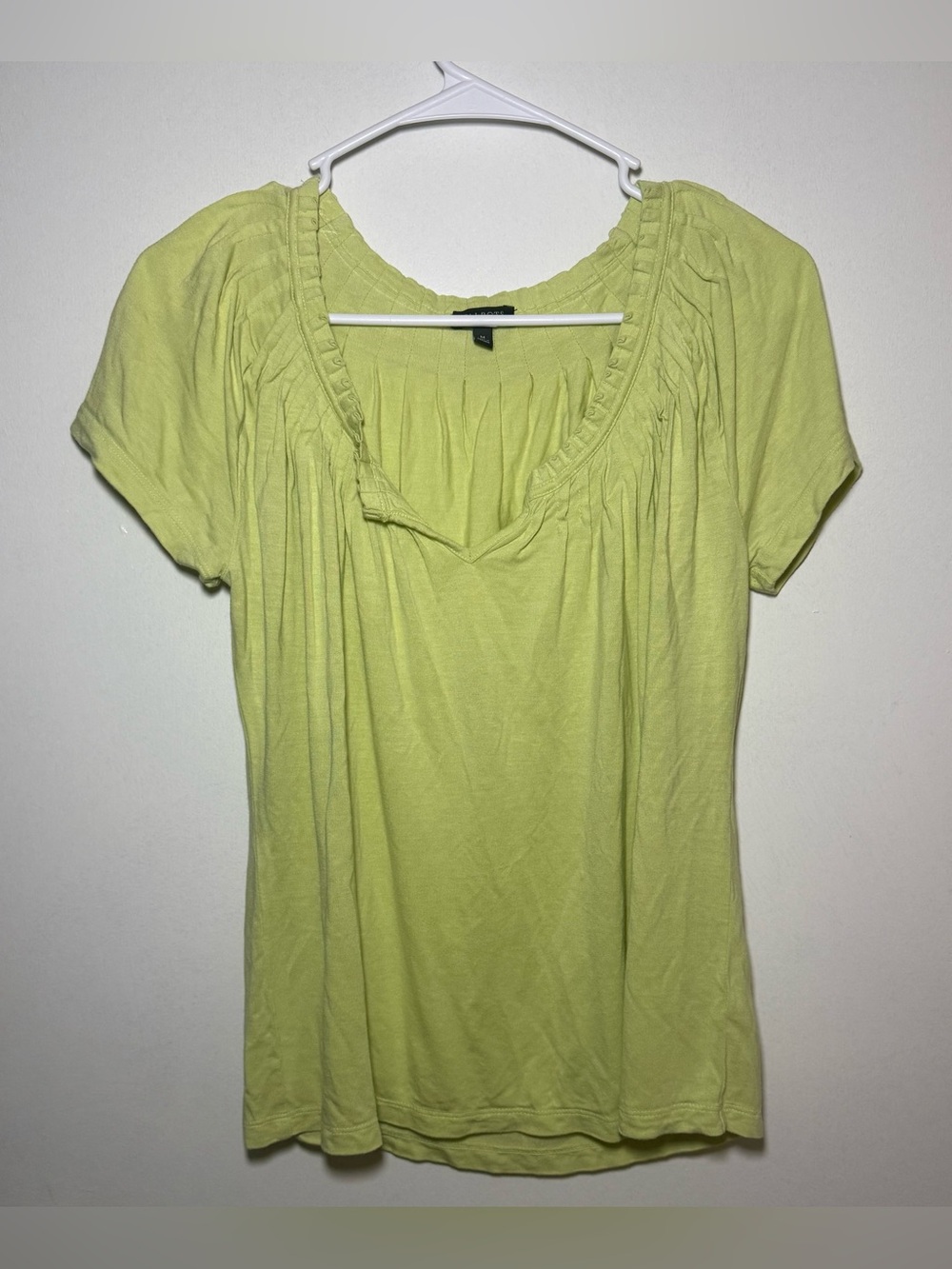 Talbots Women's Light Green Scoop Neck V Neck Short Sleeve Pullover Top Size M